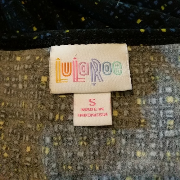 LuLaRoe Classic Tee NWOT - Picture 3 of 4